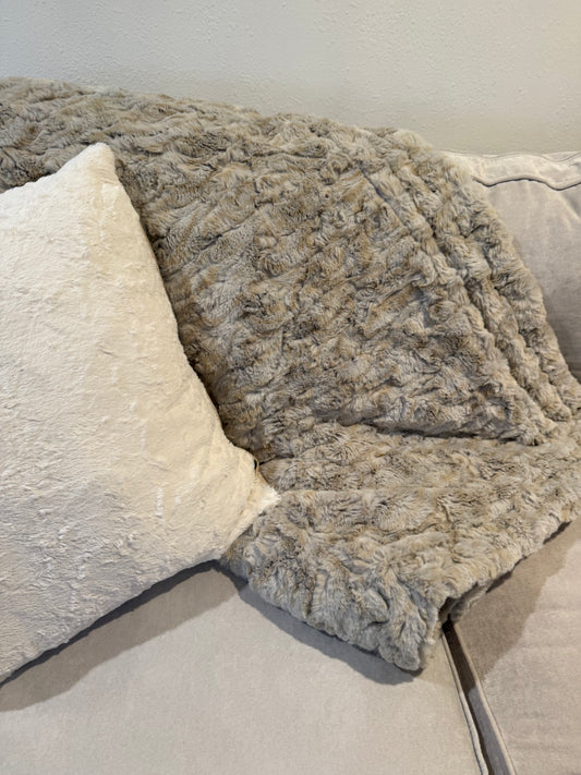 Floor Model blanket Jackal Phur