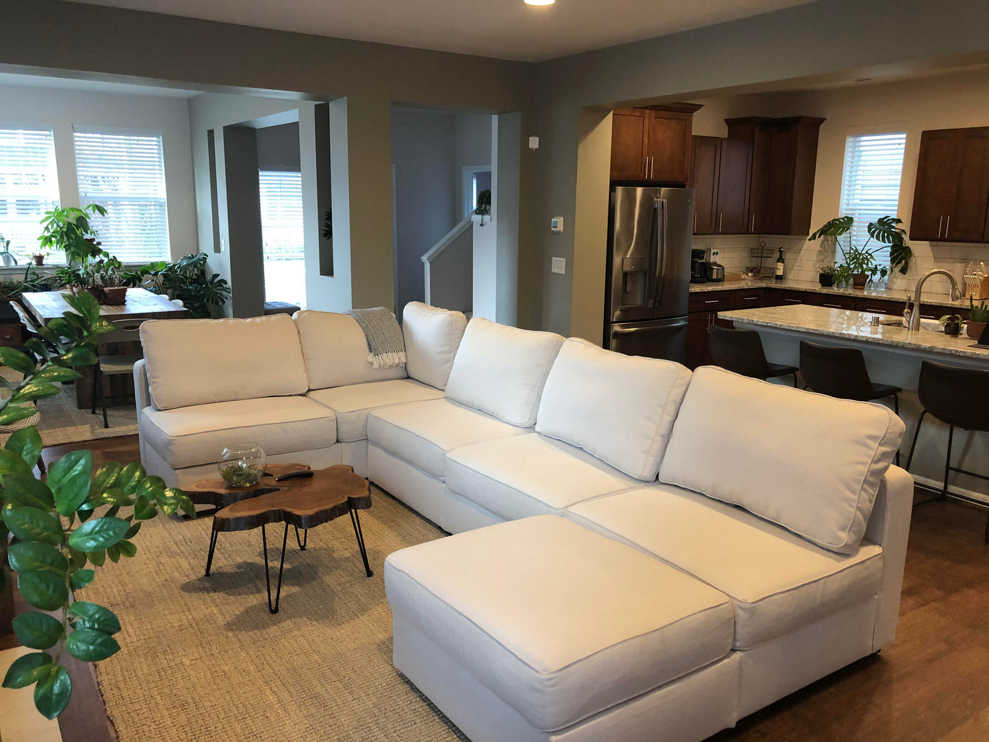 Covers Floor Model Coastal White SIDE