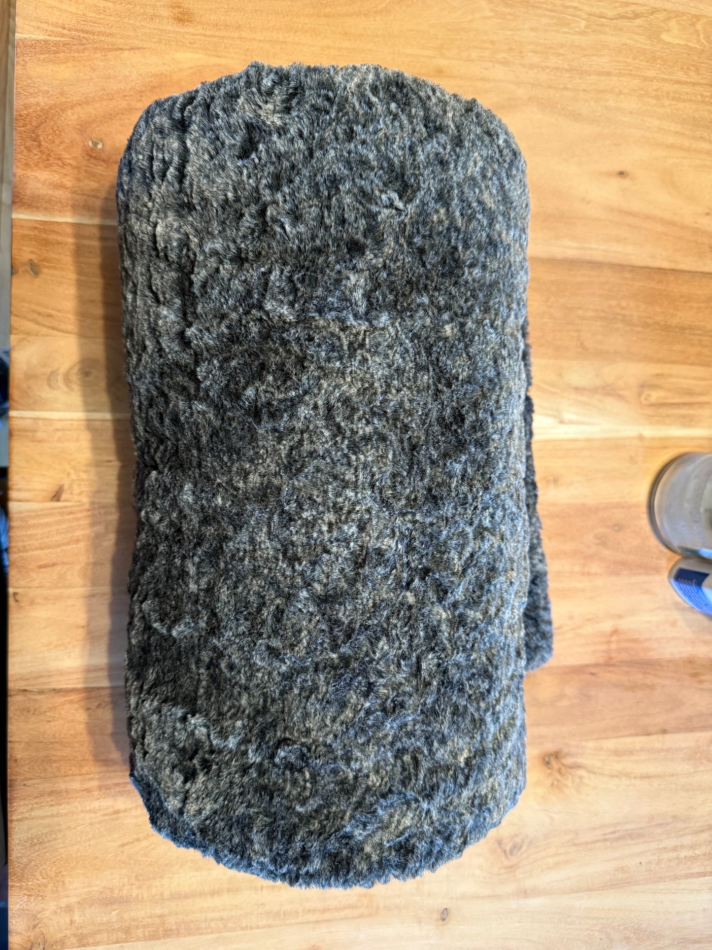 Floor Model blanket midnight mink Phur